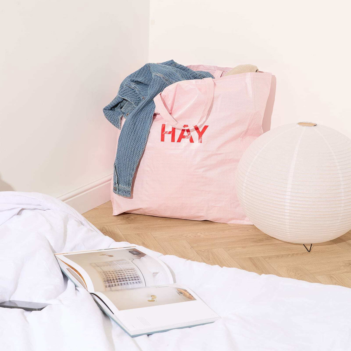 HAY Candy Mono Bag - X-Large in Light Pink 