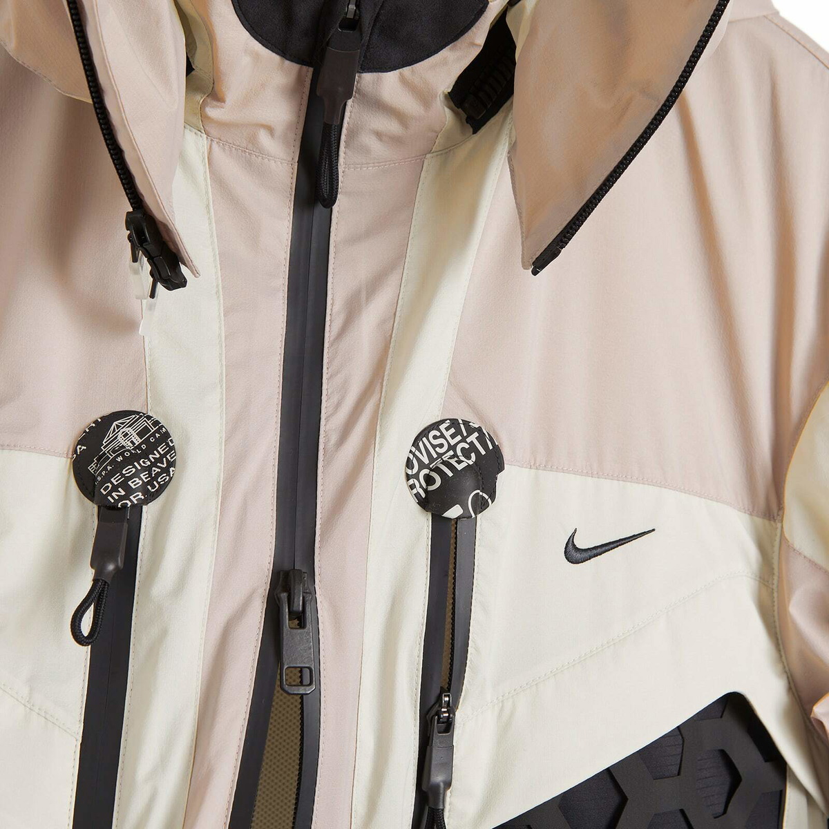 Nike Men's ISPA Butterfly Jacket in Light Bone/Moon Particle Nike Men's ISPA Butterfly Jacket in Light Bone/Moon Particle