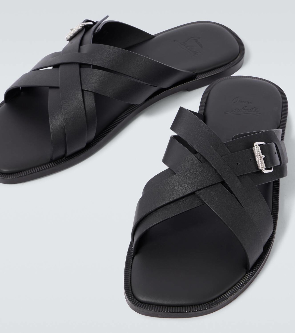 バカンスに Christian Louboutin Emircrossレザーサンダル Christian Louboutin Emircross leather sandals Christian
