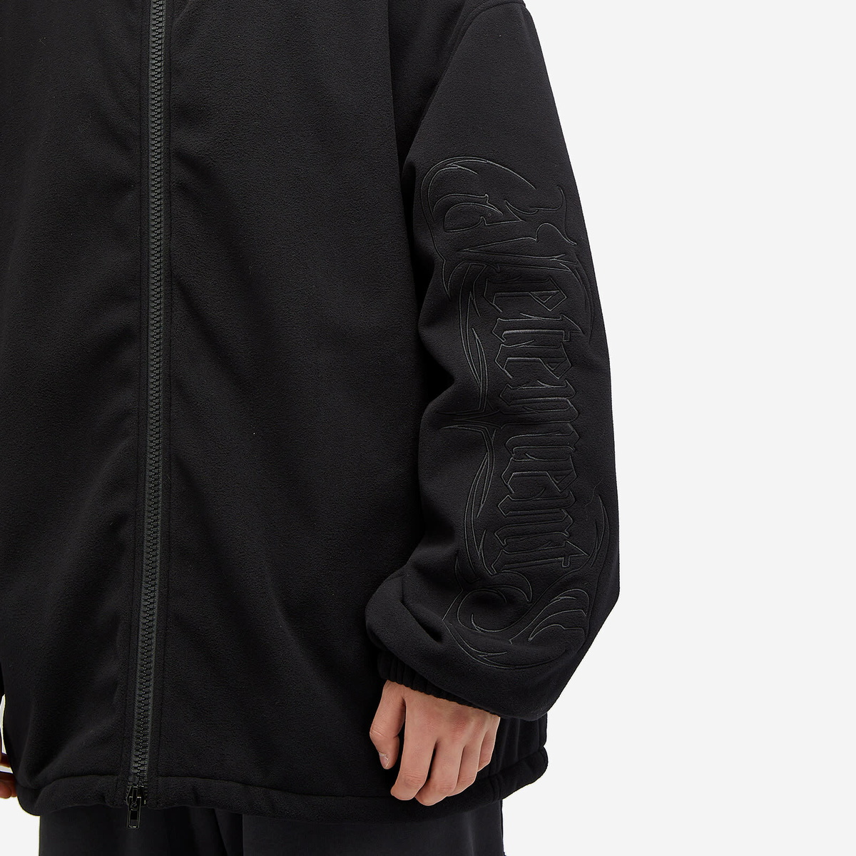 VETEMENTS Men's Embroidered Metal Logo Fleece Jacket in Black