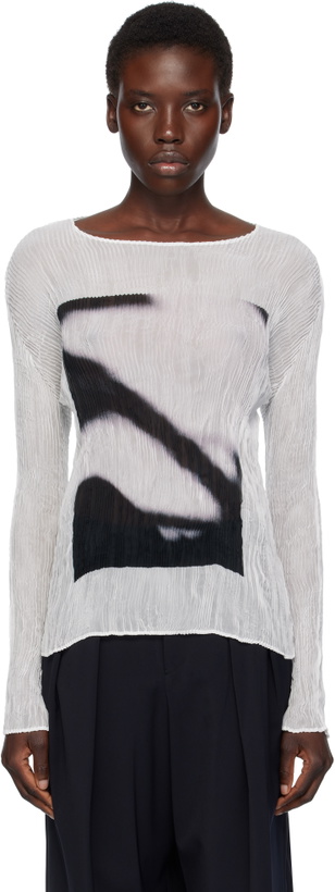 Photo: ISSEY MIYAKE White May Shadow Study Chiffon Twist T-shirt