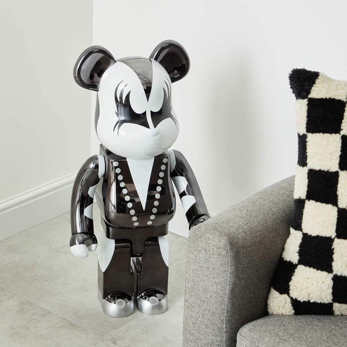 MEDICOM TOY - BE@RBRICK KISS DEMON CHROME Ver.1000％ Medicom Toy BE@RBRICK Kiss Demon Chrome Ver.1000％ Bearbrick