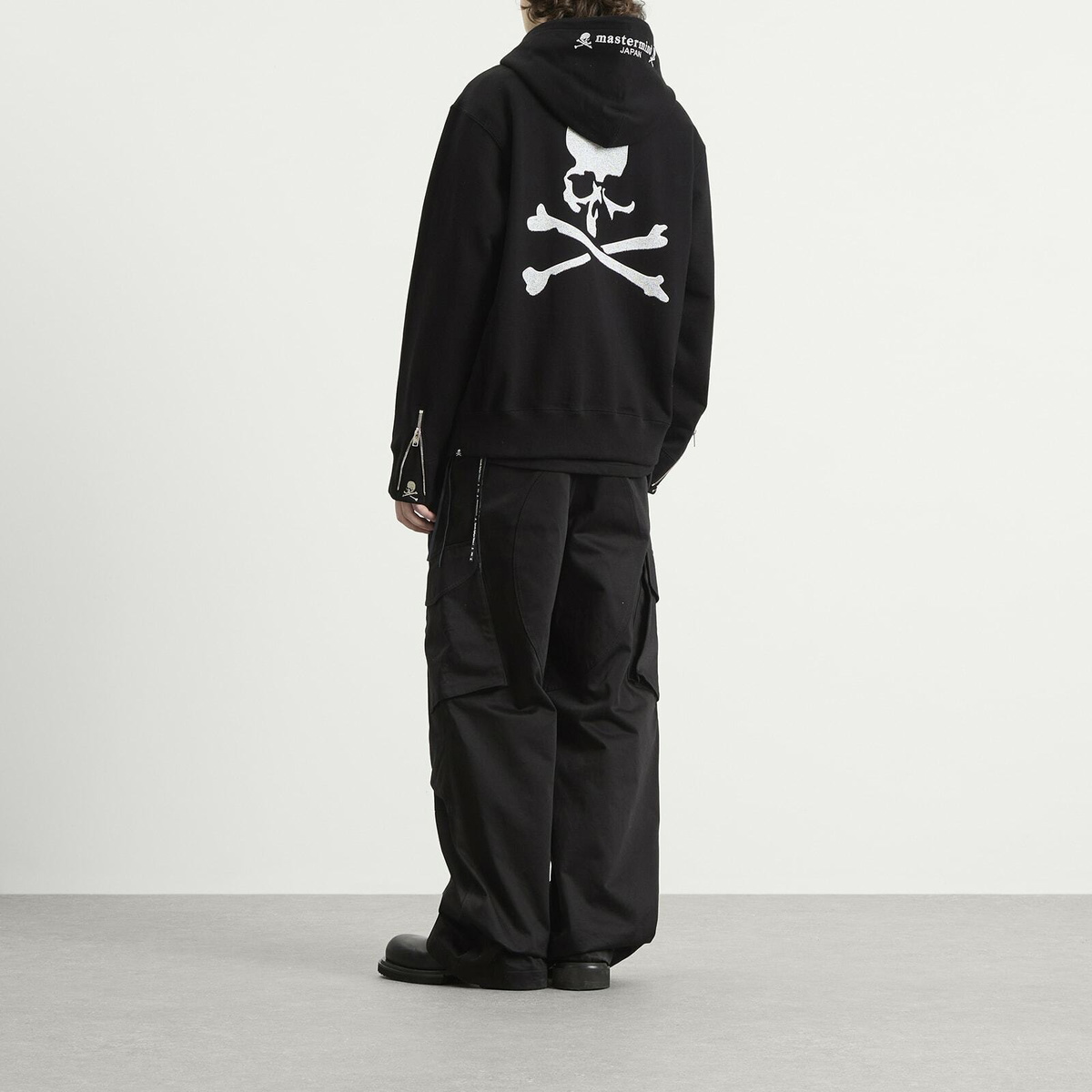 MASTERMIND WORLD Men's OG Embroidery-Ish Zip-Up Hoodie in Black