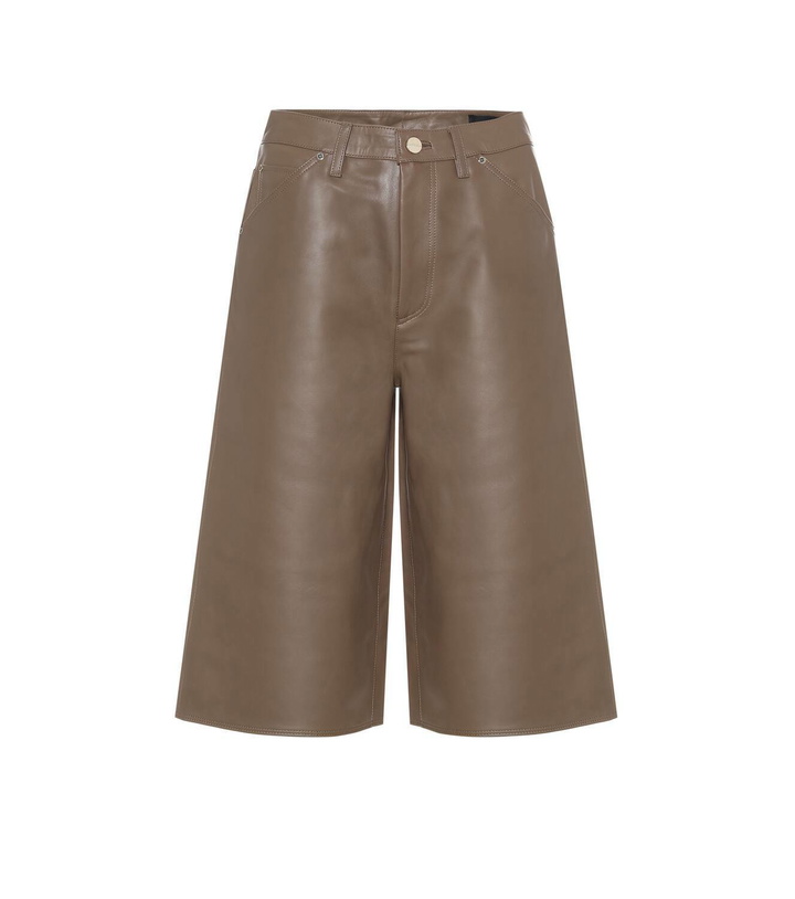 Photo: Goldsign High-rise leather Bermuda shorts
