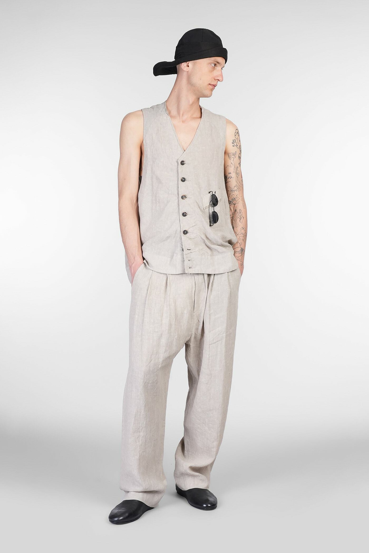 Ziggy Chen Vest In Beige Linen