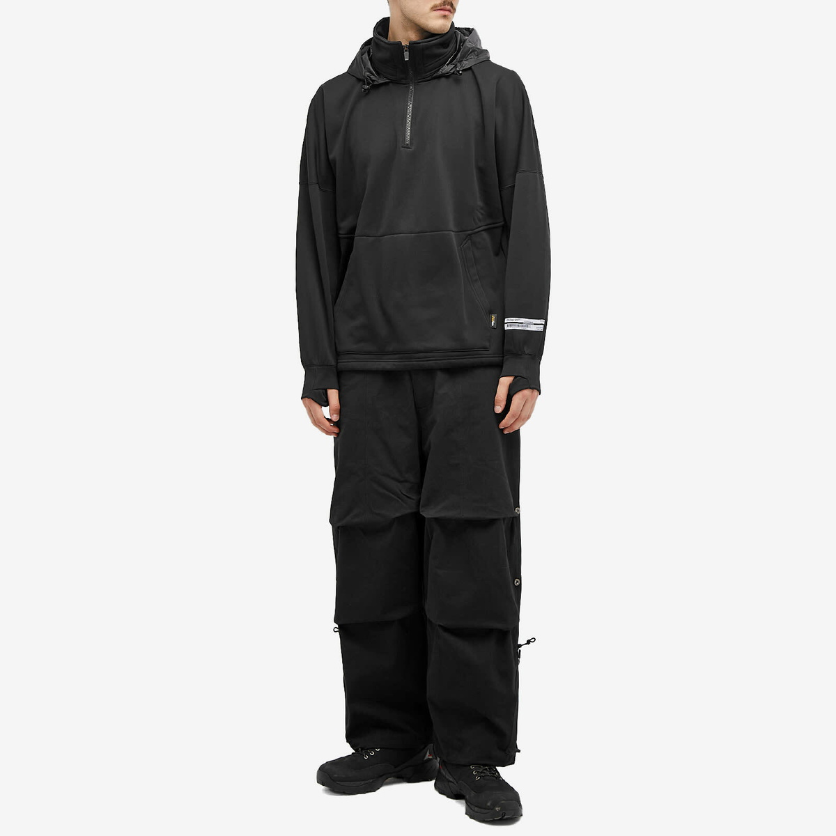 Poliquant Men's Fleece Hooded Quarter Zip Sweatshirt in Black