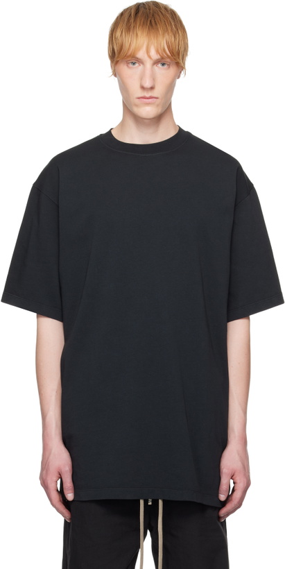 Photo: A Diciannoveventitre Black Short Sleeve Andy T-shirt