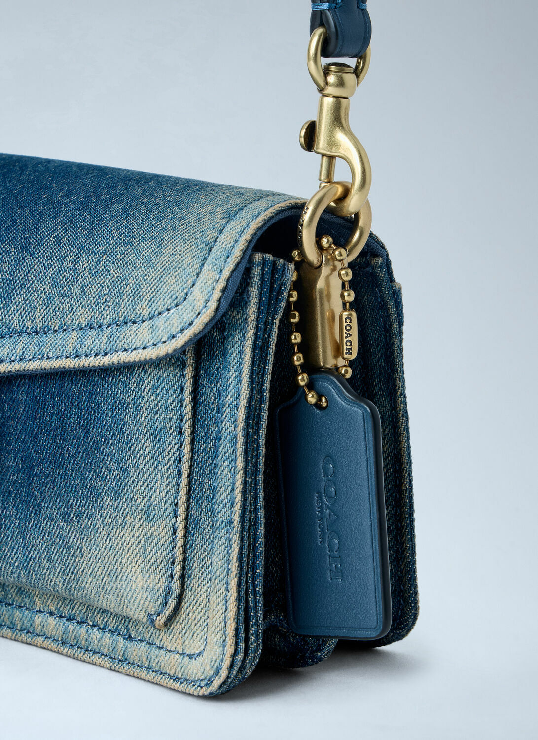 Coach Tabby Shoulder Bag 20