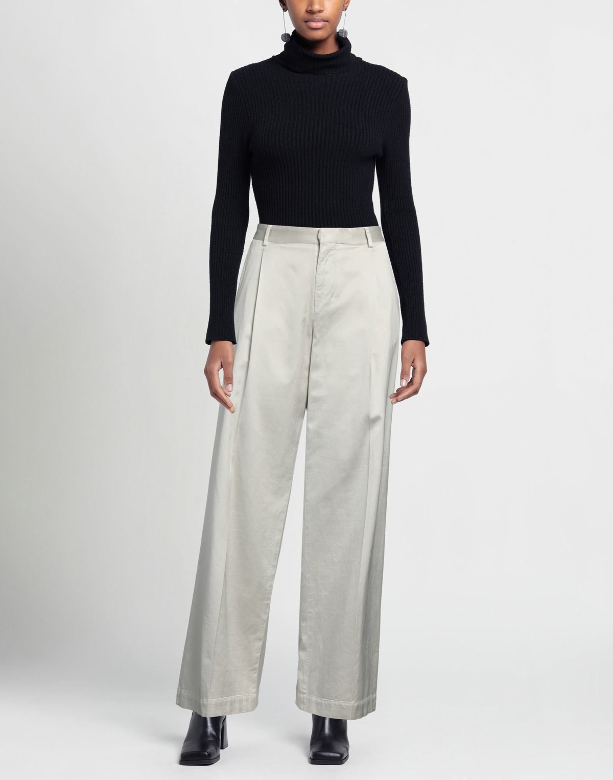 Cellar Door Womens Pants Light in Grey