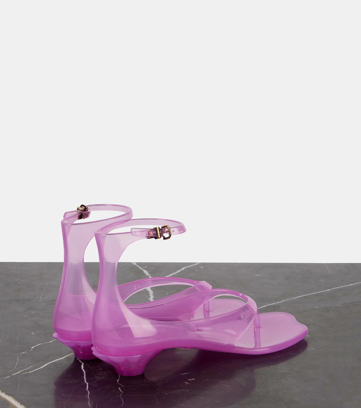 サンダル・ミュール CHLOE 'Chloe Jelly' sandals Chloé Jelly thong sandals in pink - Chloe | Mytheresa