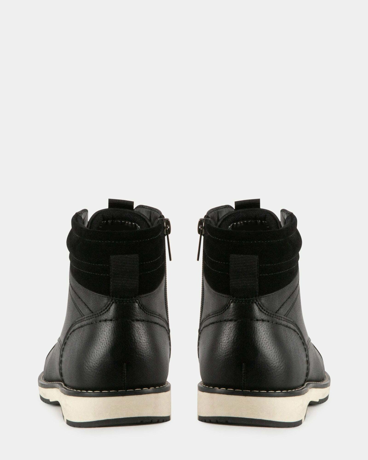 Steve Madden Magnum Boots in Black