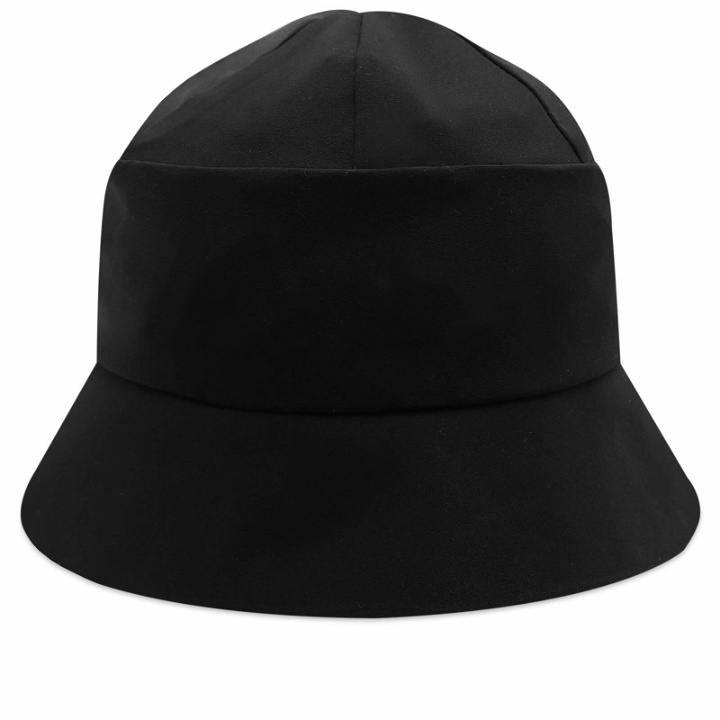 Photo: Goldwin Men's Light Stretch Bucket Hat in Black