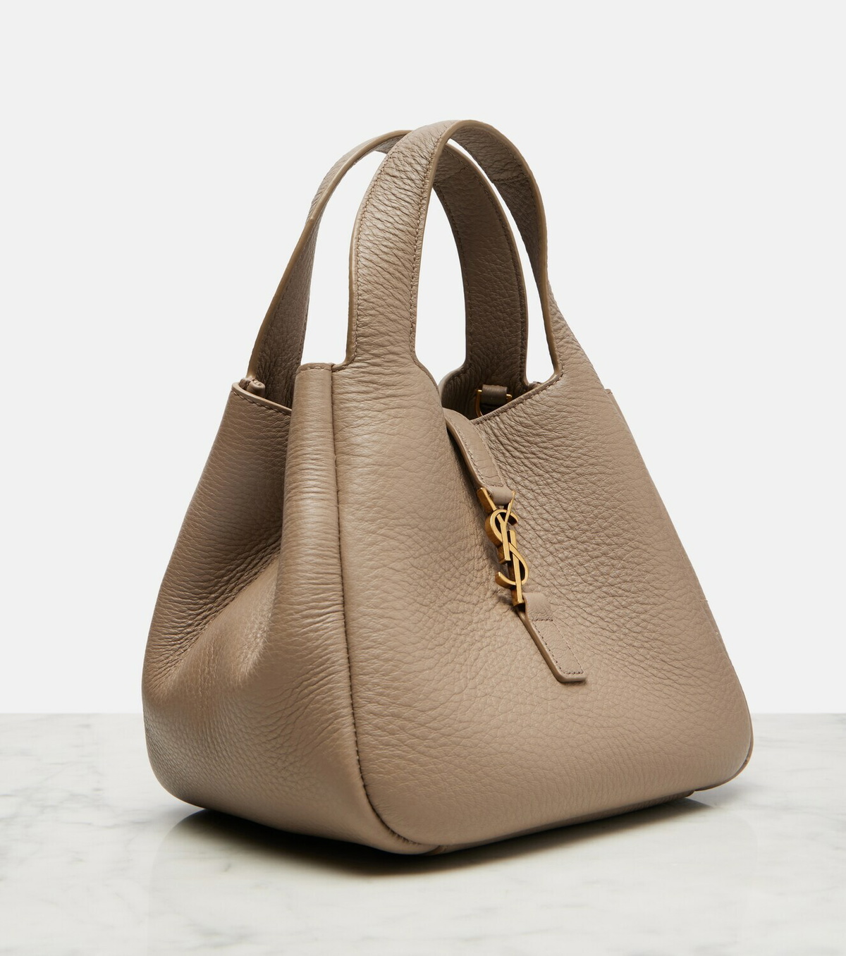 Saint Laurent Le 5 à 7 Bea Baby leather tote bag