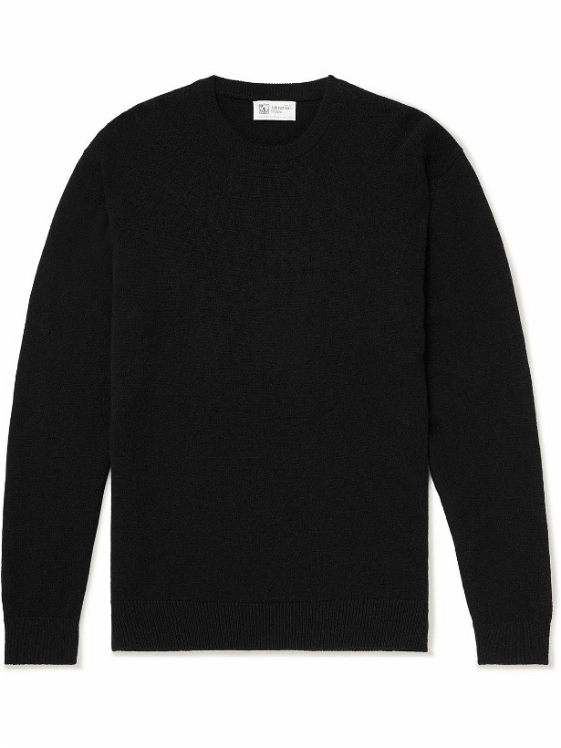 Photo: Johnstons of Elgin - Cashmere Sweater - Black