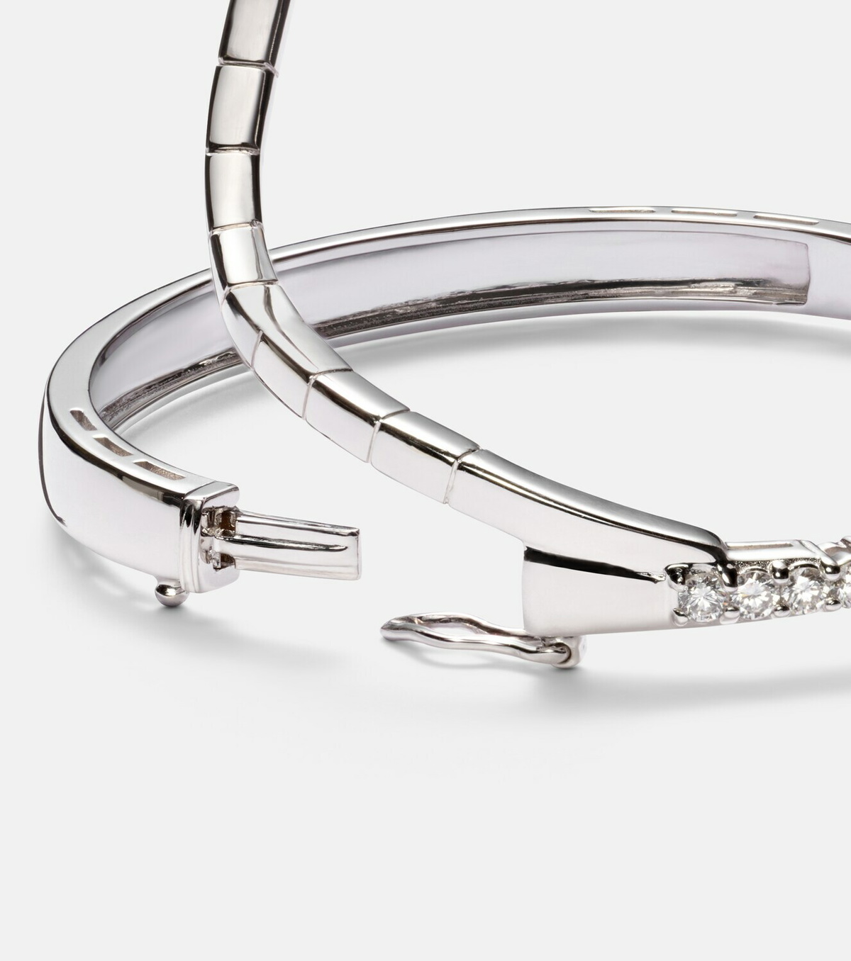 Yeprem 18kt white gold bracelet with diamonds