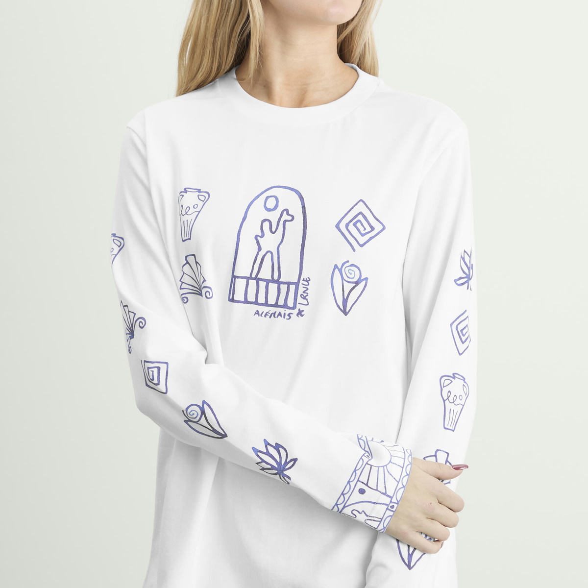 ALÉMAIS Women's Leela Long Sleeve T-Shirt in Cream
