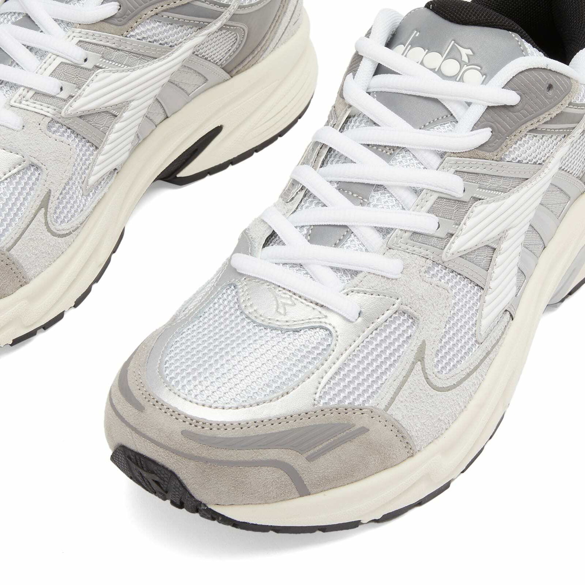 Diadora Mythos Star Sneaker in Grey Alaska