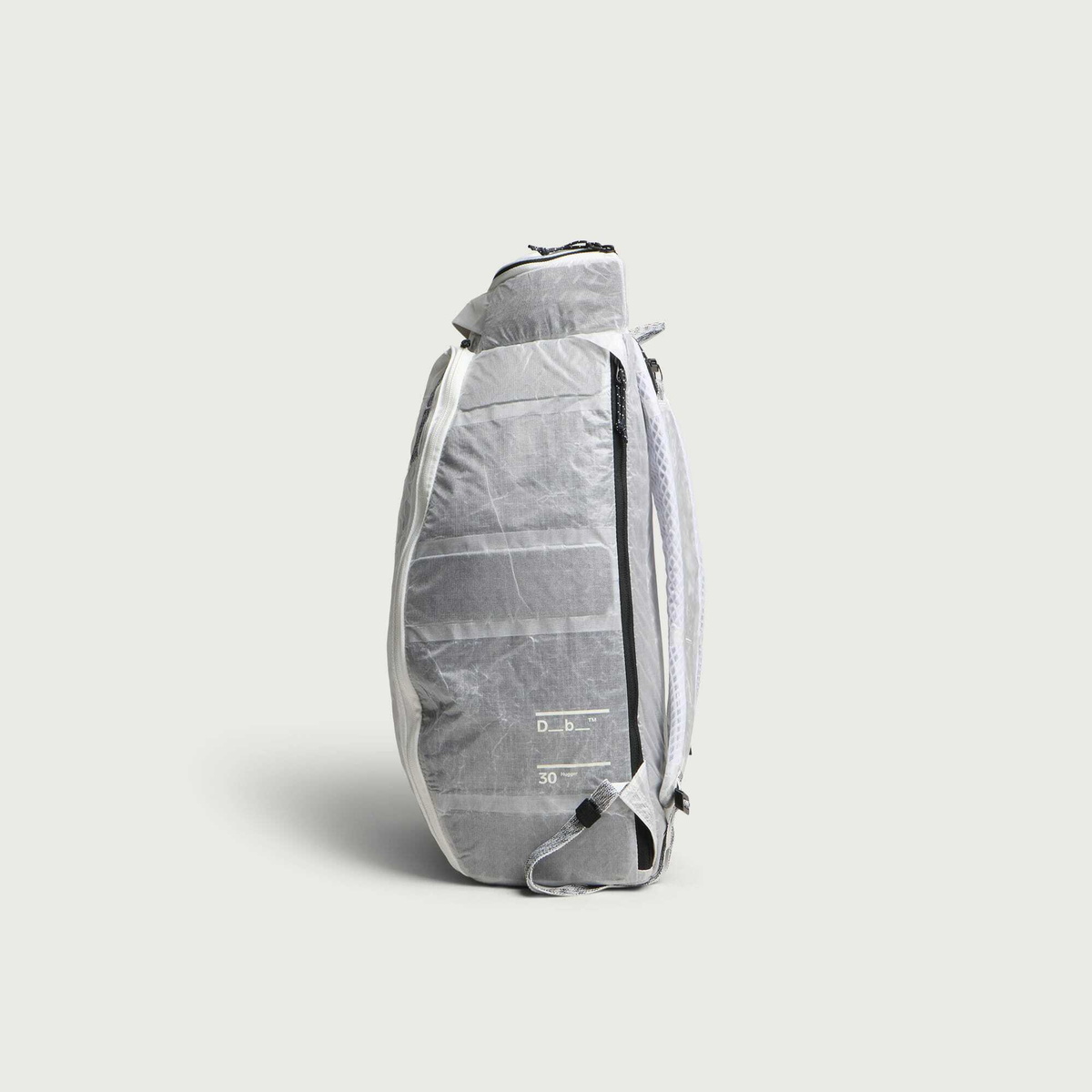 Db Journey Weigh Lighter Hugger Backpack 30L in Monochrome