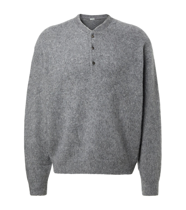 Photo: A.Presse Cashmere Henley sweater
