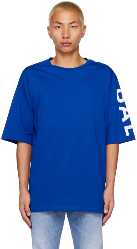 Photo: Balmain Blue Printed T-Shirt
