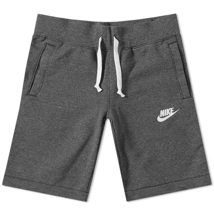 Photo: Nike Heritage Short