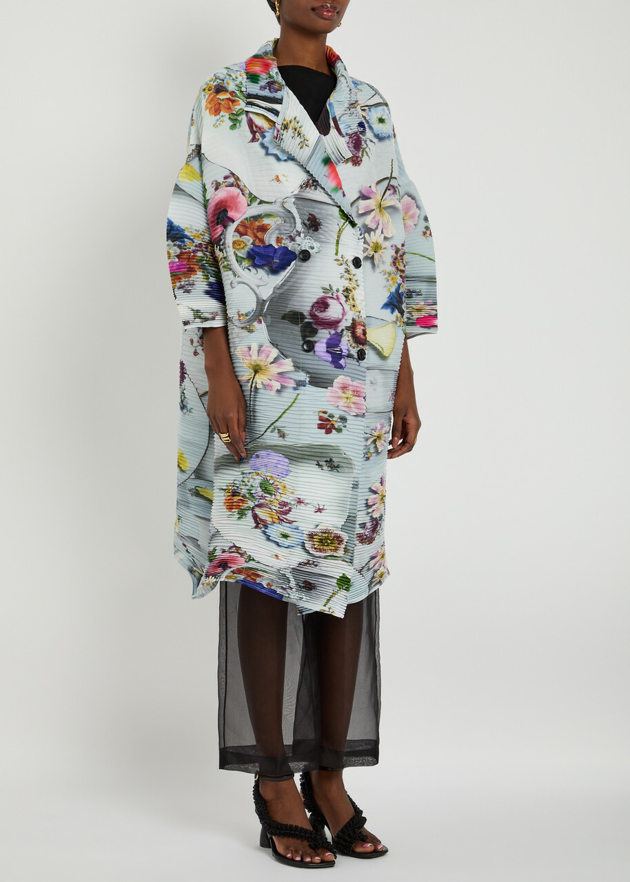 Julia Heuer Johan Plissé Seerksucker Coat - Blue - One Size