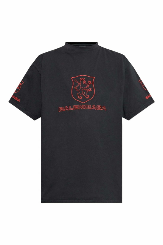 Photo: Balenciaga lion Club Oversize T-shirt