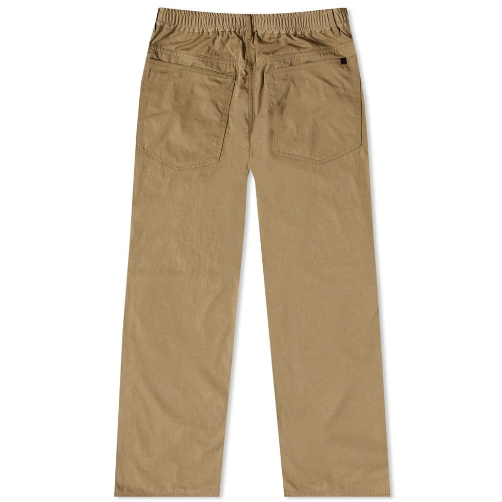 DAIWA Men's Tech 8Pocket Twill Pant in Beige DAIWA