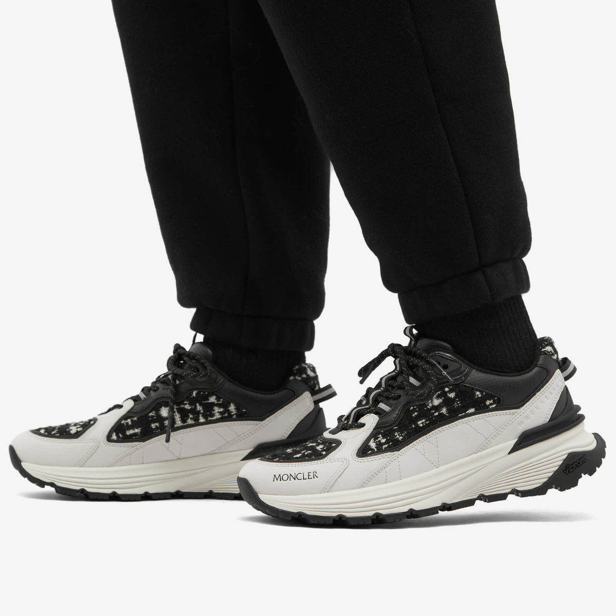 【VIPセール】MONCLER スニーカー Lite Runner Low T 999 MONCLER モンクレール スニーカー LITE RUNNER 大きいサイズあり
