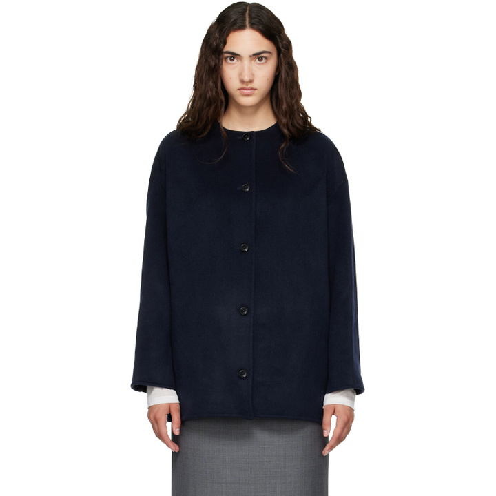 Photo: Loulou de Saison Navy DUNNE LDS Oval-Shaped Short Coat