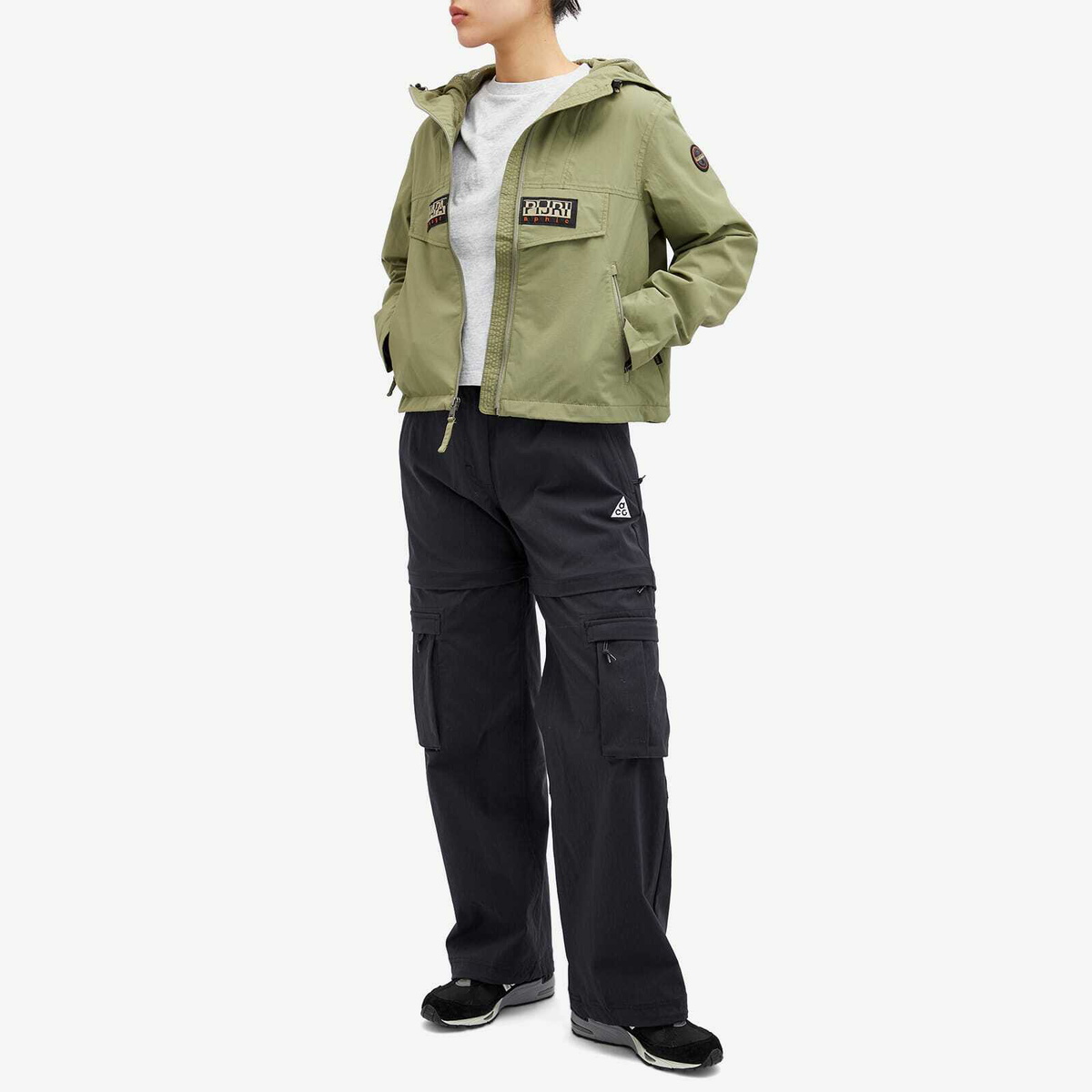 Napapijri Women's Zip Rainforest Windbreaker Jacket in Green Lichen