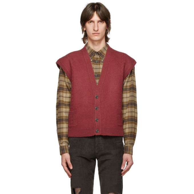 Photo: Gucci Red Cable Knit Square G Vest