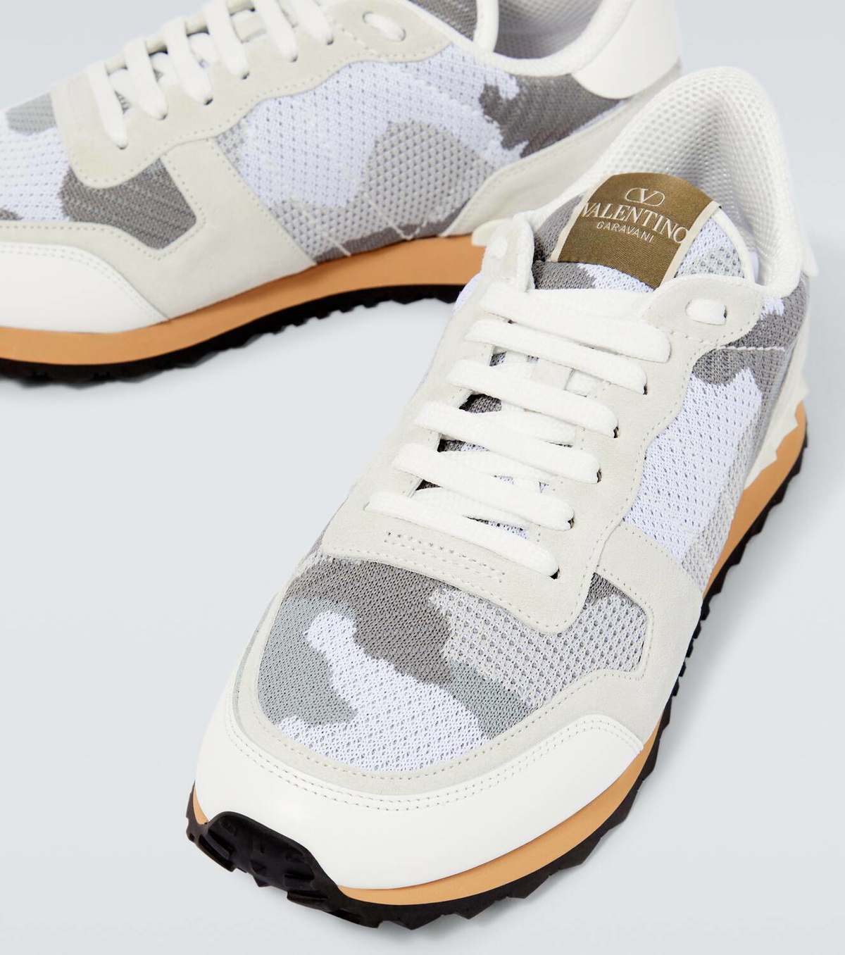 valentino garavani rockrunner leather sneakers
