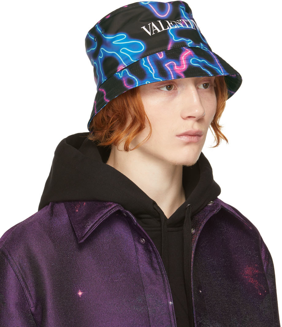 Valentino Garavani VLSIGN Bucket Hat