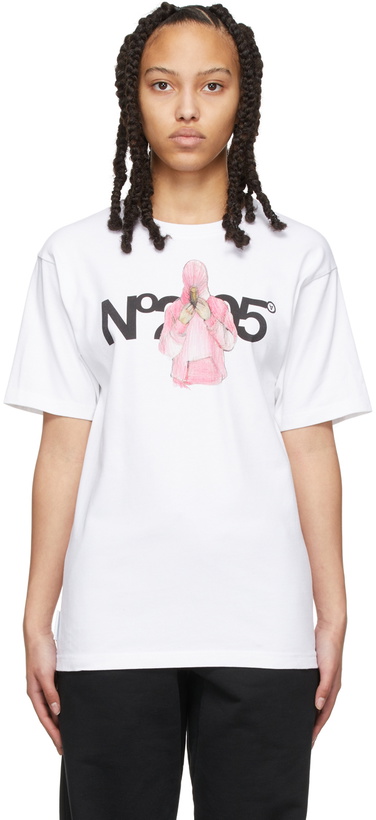 Photo: Aitor Throup’s TheDSA White Essential Pack T-Shirt