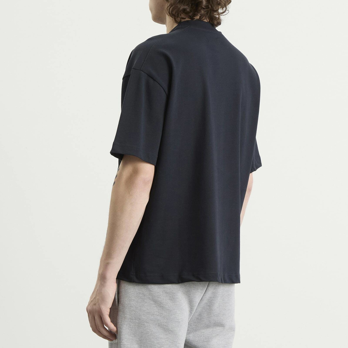 ANNIE HOOD Men's College Arch T-Shirt in Navy