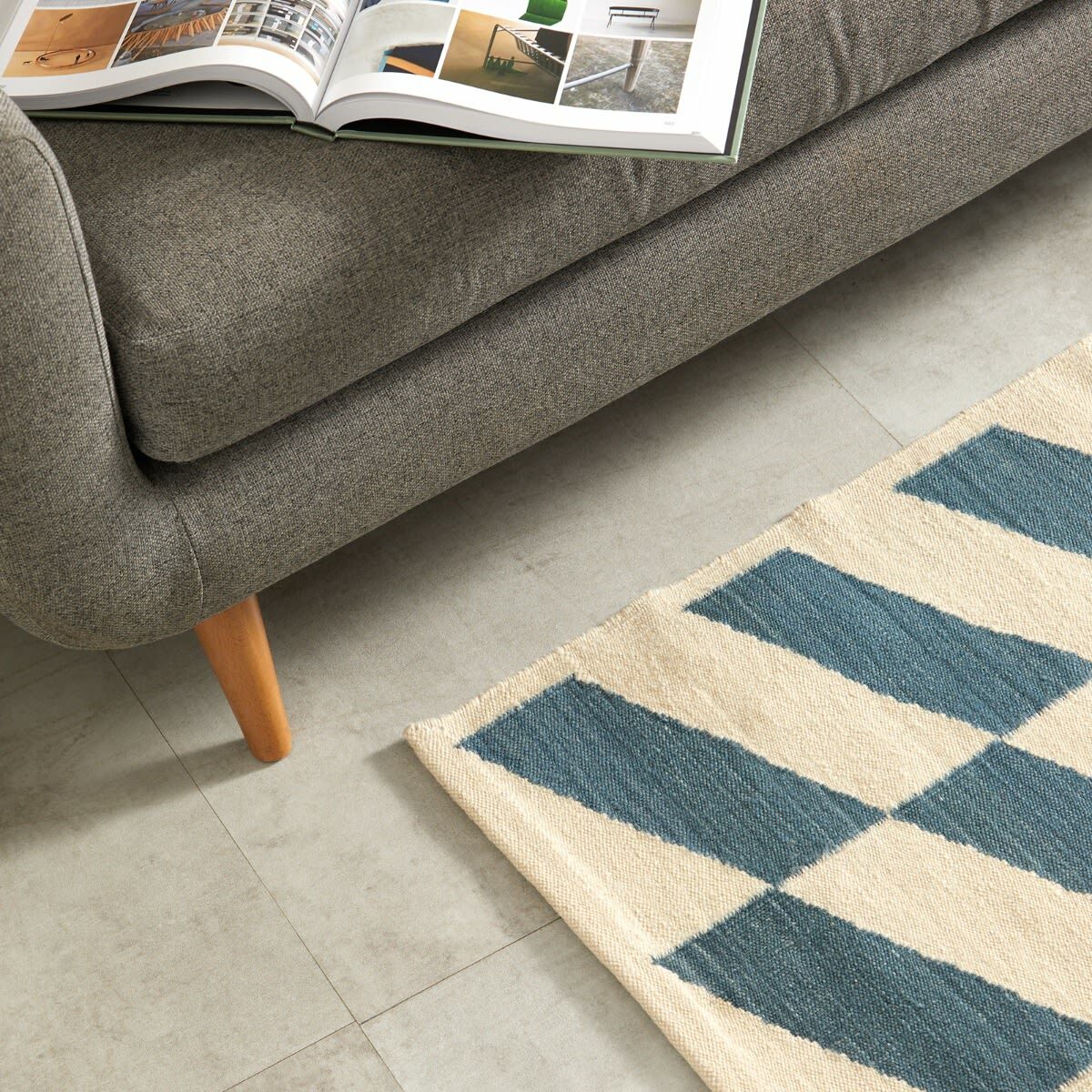 HAY Shift Kelim Rug - 140x200cm in Blue 