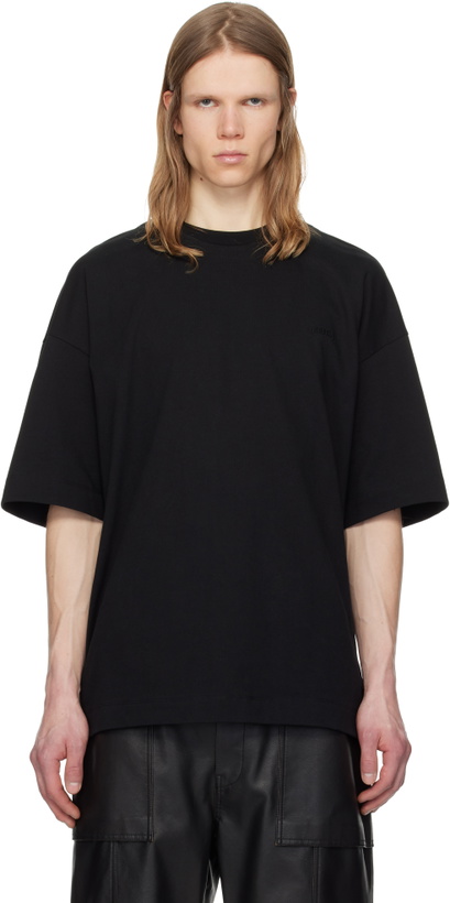Photo: Juun.J Black Basic T-shirt