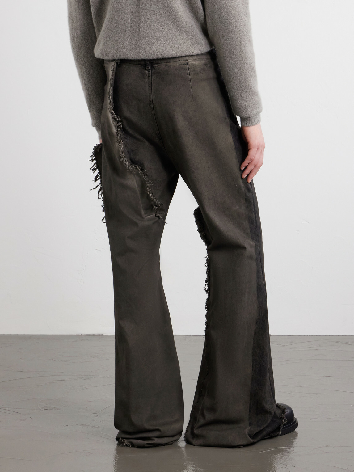 Rick Owens - Bolan Frayed Baggy Bootcut Jeans - Gray