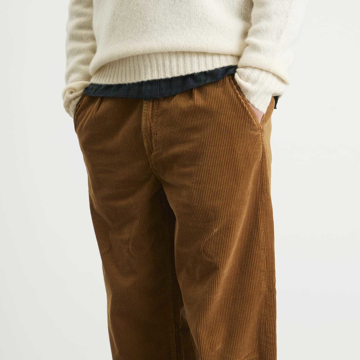 Polo Ralph Lauren Men's Pleated Corduroy Easy Pants in Workwear Tan Polo  Ralph Lauren