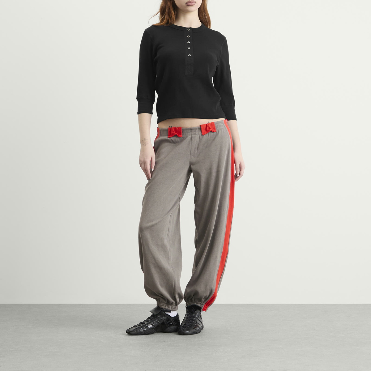 Gimaguas Women's Emmanuelle Trousers in Grey/Red