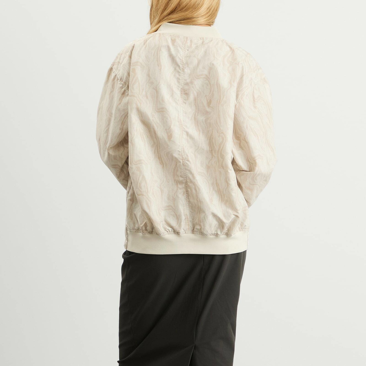 TOGA ARCHIVES Women's V-Neck Ripstop Pullover in Off White