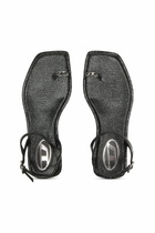 Diesel D-AMBER - Sandal in leather with metallic logo - Sandals Womens in Black