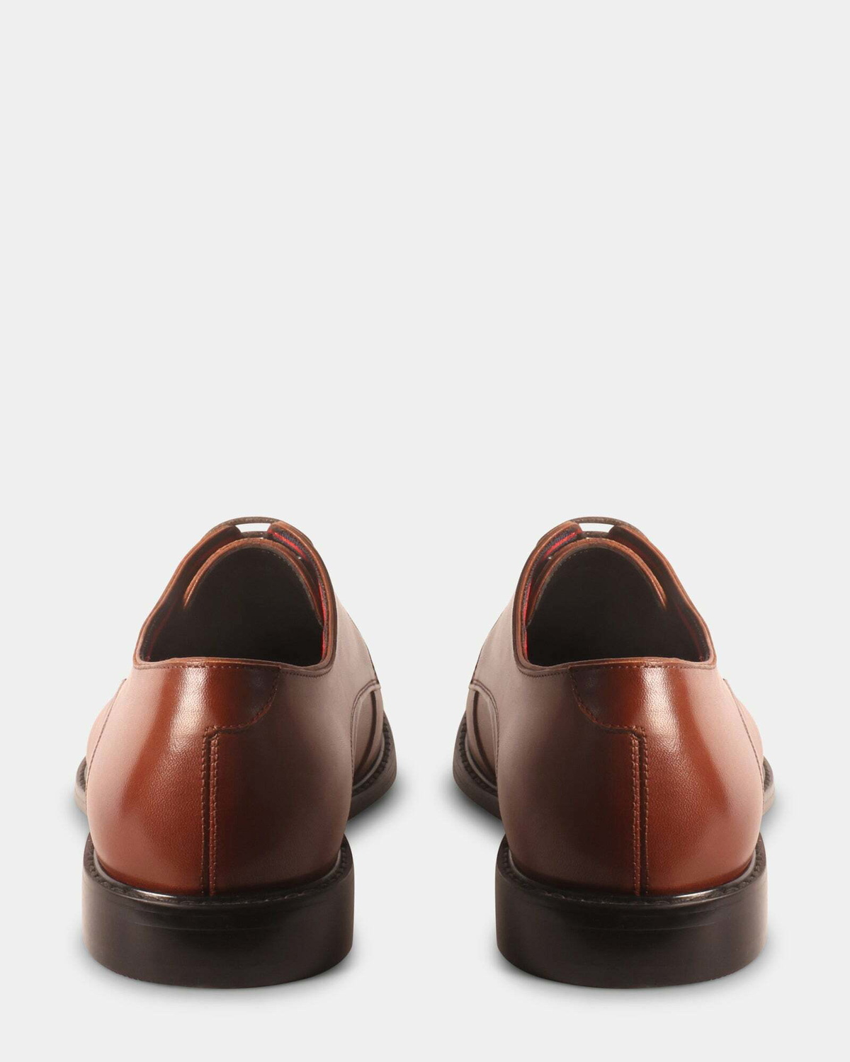Steve Madden Estevio Dress Shoes in Brown