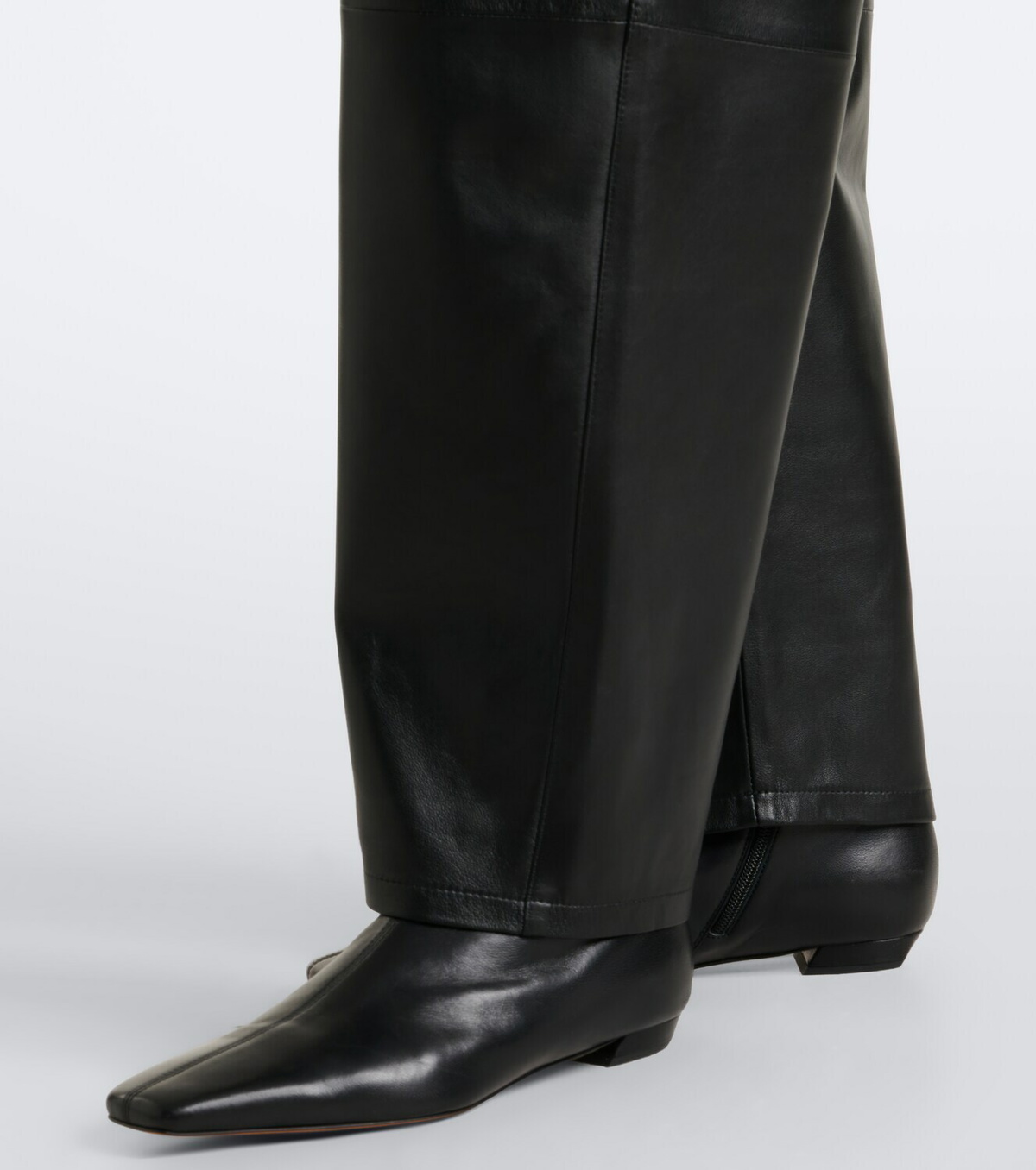 Arma Noa leather barrel-leg pants