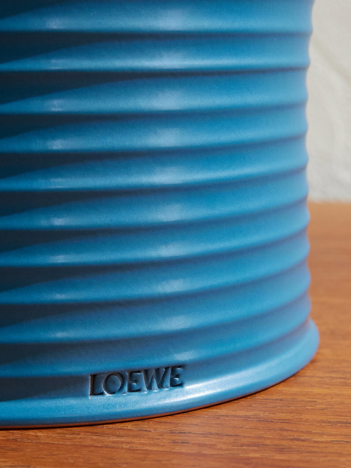 LOEWE Perfumes - Large Incense Scented Candle, 2120g - Blue