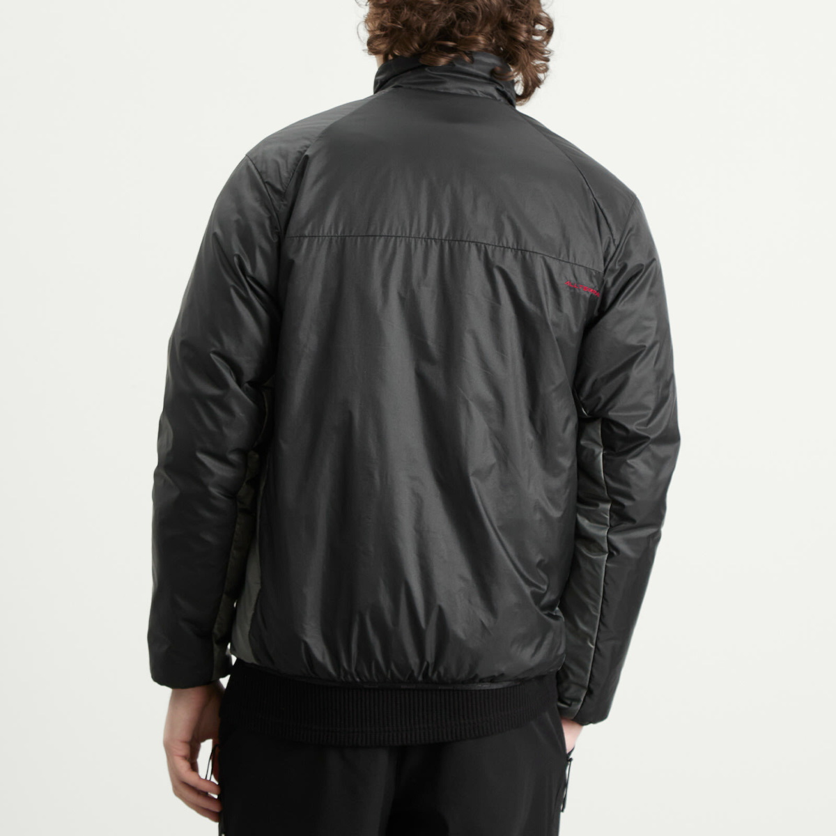 Descente Men's Allterrain x JJJJound Reversible Jacket in Black/Charcoal