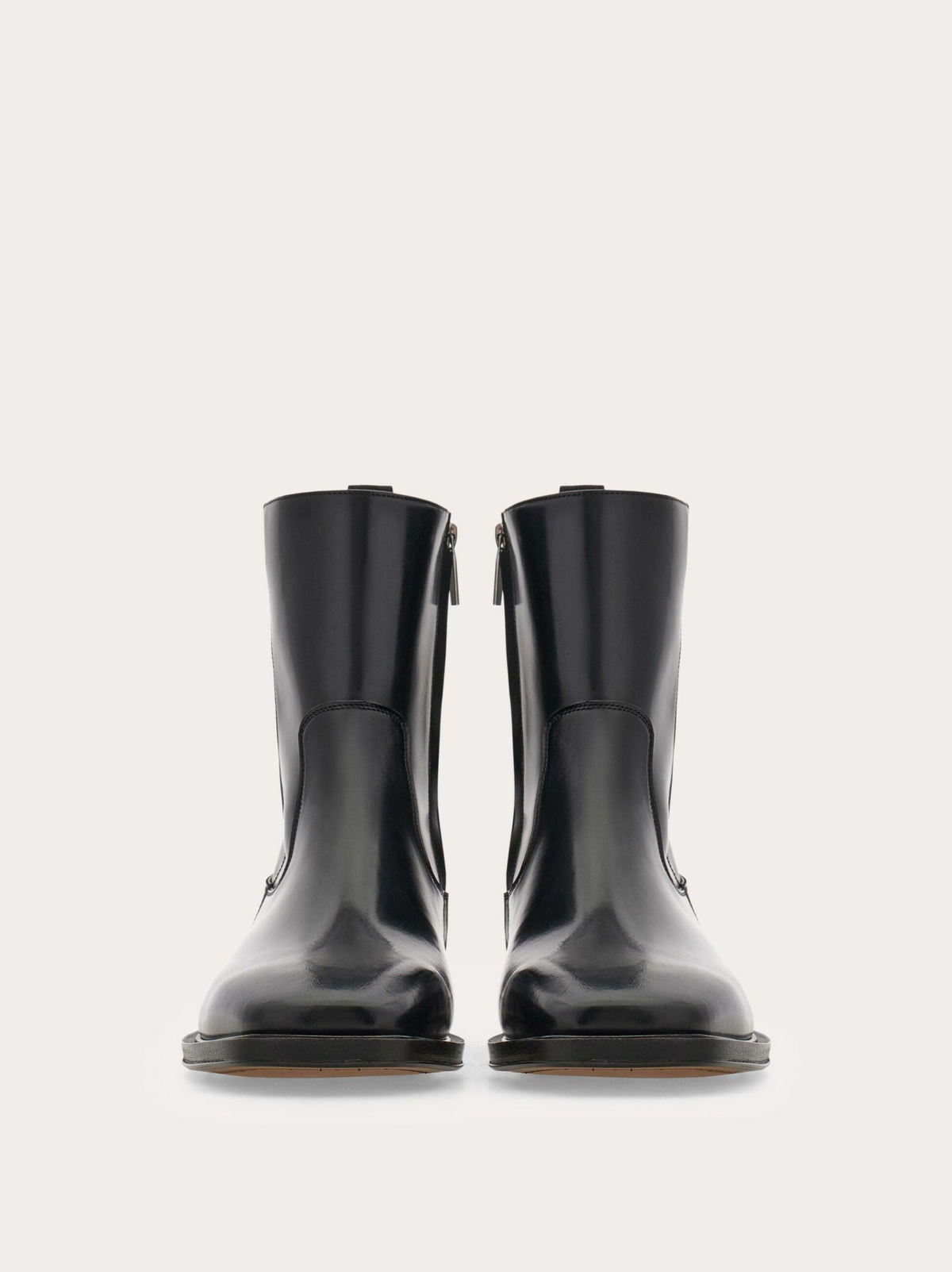 Ferragamo Mens Ankle boot in Black