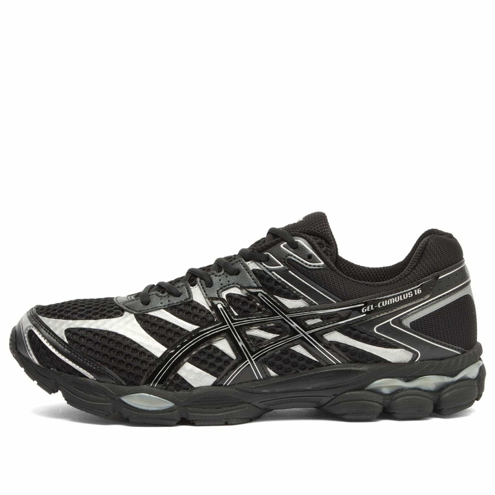 Photo: Asics Gel-Cumulus 16 Sneakers in Black/Black