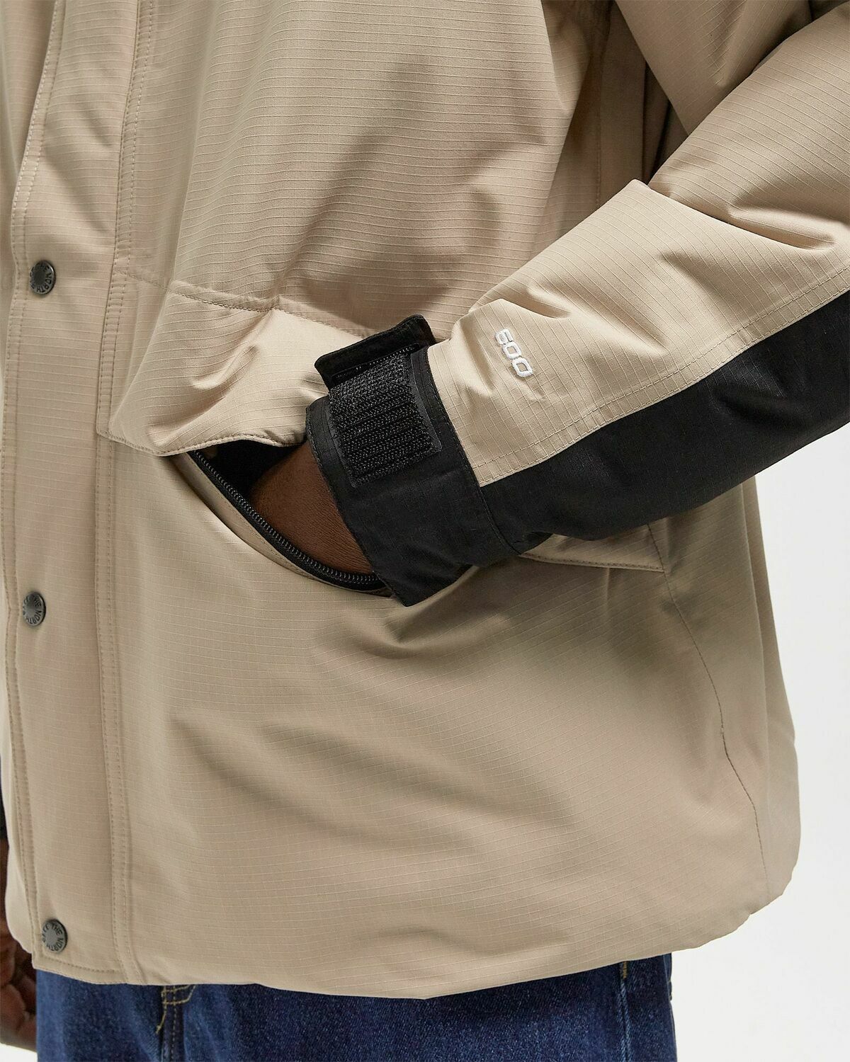 The North Face MOUNTAIN DOWN JACKET Beige Mens Down & Puffer Jacket
